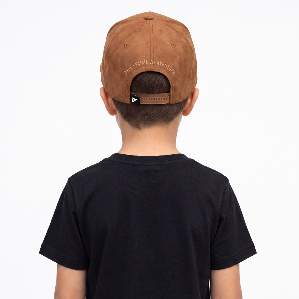 Boné KIDS Snapback Suede Marrom Boné KIDS Snapback Suede Marrom