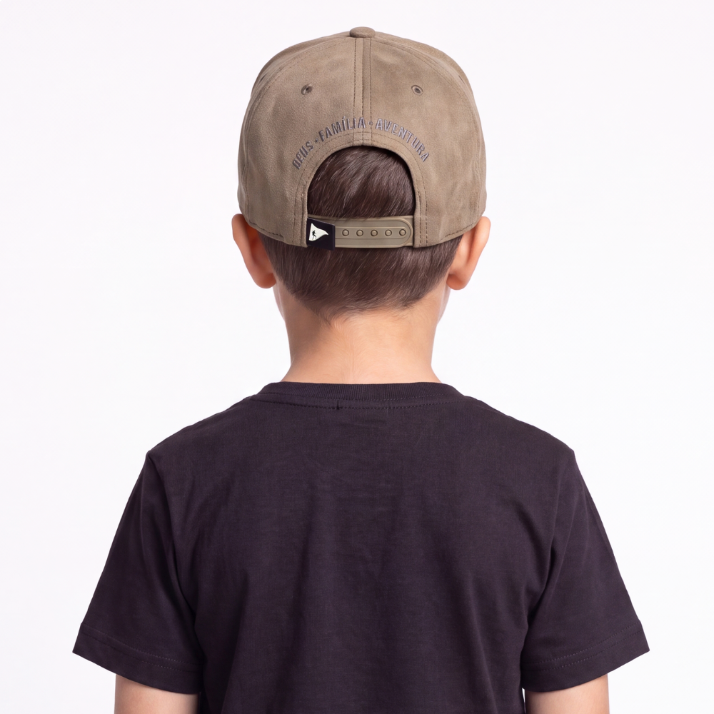 Boné KIDS Snapback Suede Verde Musgo Logo Preto Boné KIDS Snapback Suede Verde Musgo Logo Preto