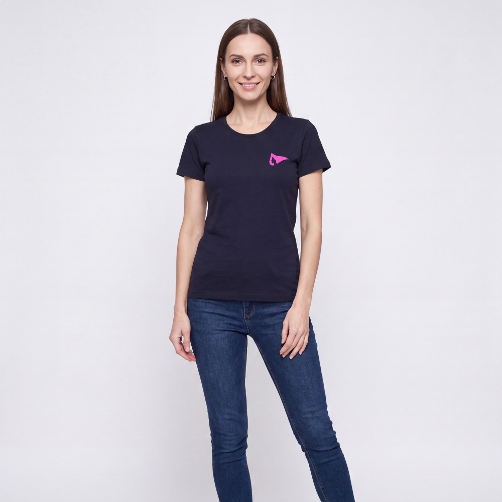 Camiseta Feminina Estampa Rosto Peito Preto Camiseta Feminina Estampa Rosto Peito Preto