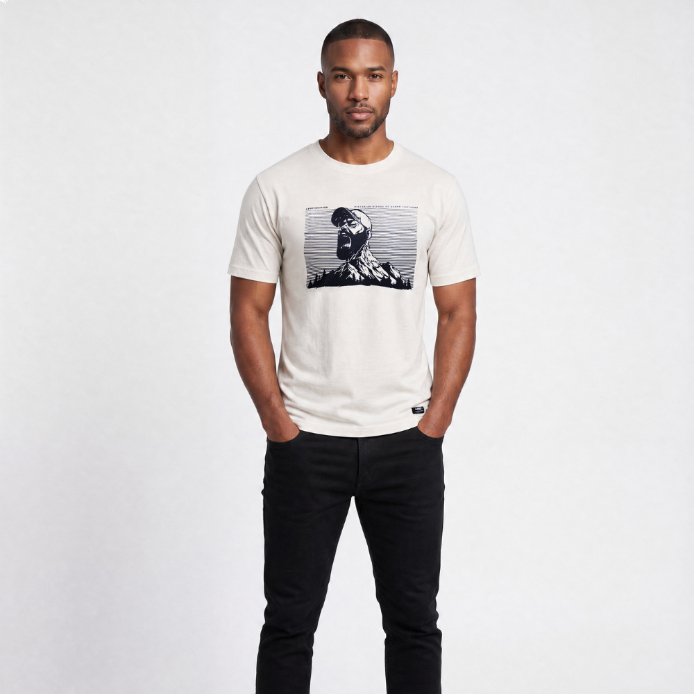 Camiseta Masculina Estampa Homem Legendarios-Off White