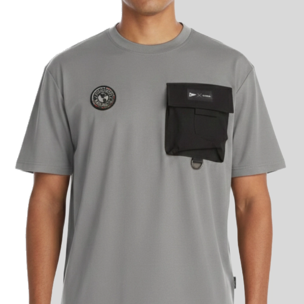 Camiseta Masculina Com Bolso Legendarios 